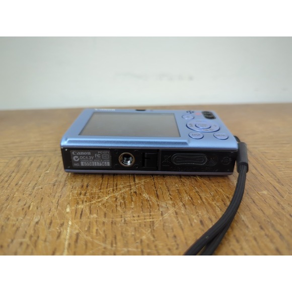 Canon PowerShot Digital ELPH SD1100 IS 8.0MP Digital Camera w/ Charger & SD Card - Picture 6 of 7